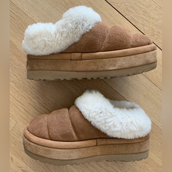 UGG Women's Cozy Brown and Cream Platform Slippers - Picture 8 of 12
